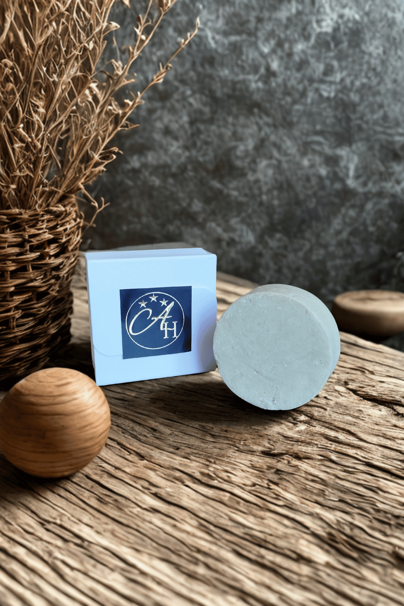 Shampoing Solide Santal Bergamote - Soin naturel fabriqué en France - Vif, Isère